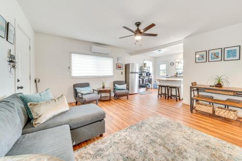 1 Block to Heart of Hilo Fully Renovated Home