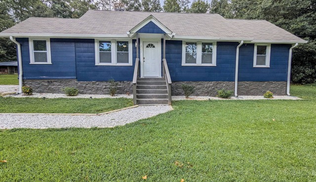 1940s Ranch : 2023 Modern Suburban Living : 25 min to DWTN ATL : Family Friendly