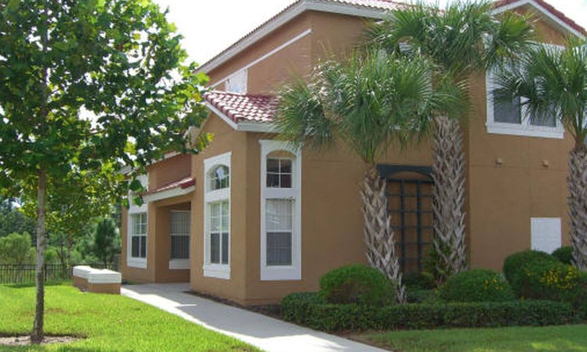 West Kissimmee Villa | 4 Bedroom Villa 2 Miles from Disney Entrance Kissimmee off Us192