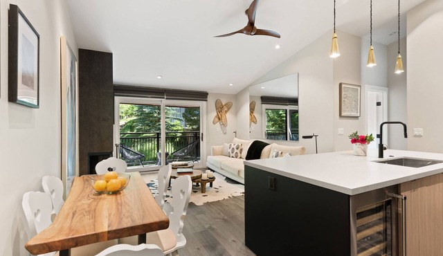 4 Nights for Fall Get 10% off! Until 12/20