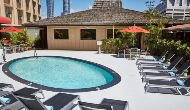 4 x Deluxe Two Doubles Room at Pagoda Hotel