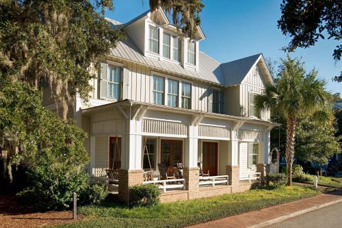 5 Bedroom Wilson Village Home 62