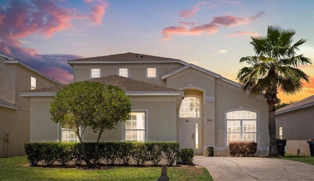 5 Bedrooms/3 Bathrooms/Hampton Lakes (936 BD)