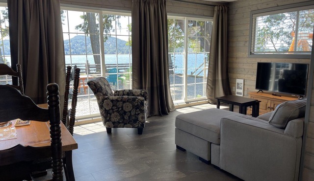 6 Cottage Units with Waterfront and Beach Access - Sleeps up to 20 Guests