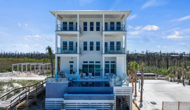 9 BR Beachfront Mansion | Infinity Pool | Hot Tub