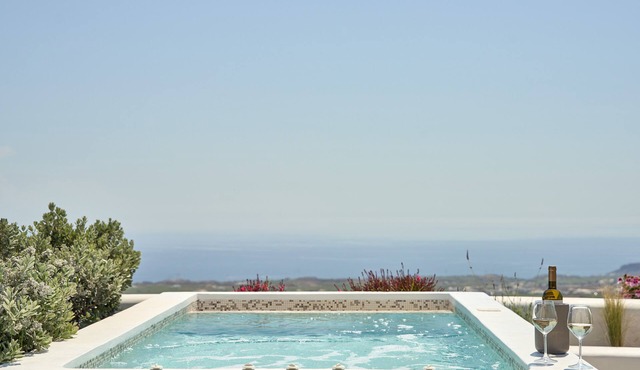 Alleys All-Suite Hotel & Spa