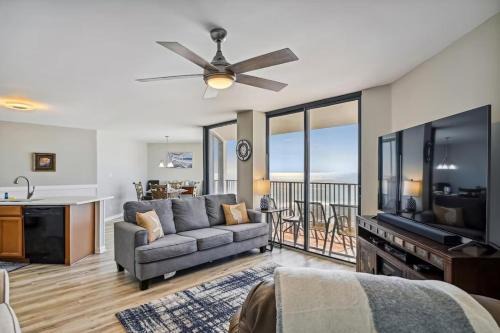 Aquavista 603W by Emerald Coast Retreats