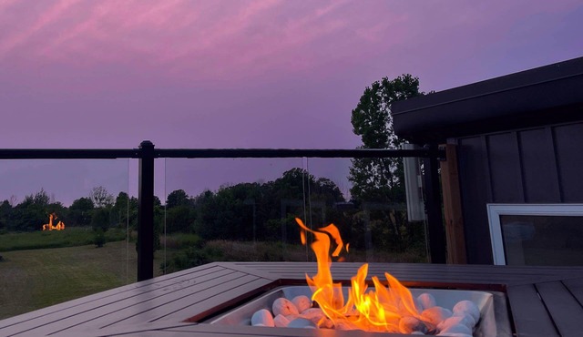 Autumn Nights by the Lake. *Hot Tub*