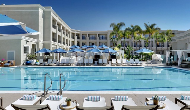 Balboa Bay Resort