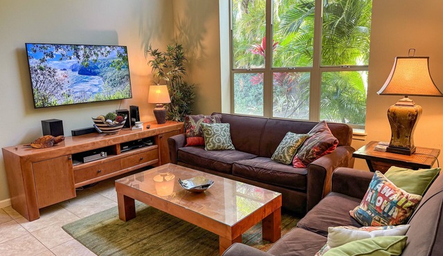 Beach Club pass included! Fairways at Mauna Lani: Deluxe Island Getaway