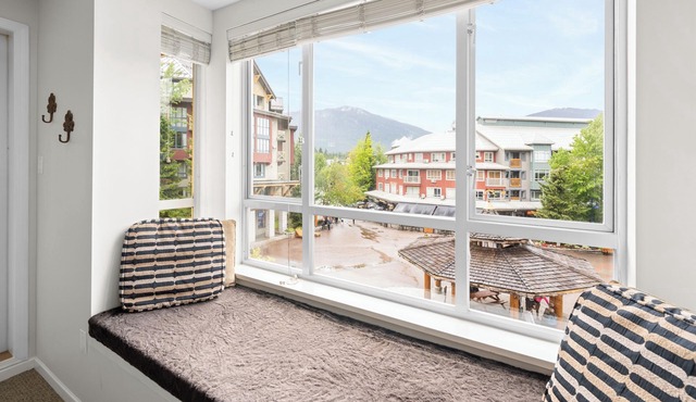 Bear Lodge One Bedroom by MVA