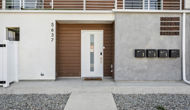 Beautiful 4 Bedrooms Townhome new construction in NoHO! nPerfect for family!