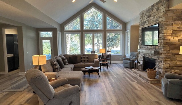 Beautiful 4BR-4.5Bath, Private Heated Pool/Spa, Fazio Golf View, 2 Master Suites