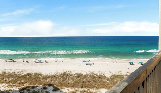 Beautiful Beach Front Paradise at Pinnacle Port B2-608