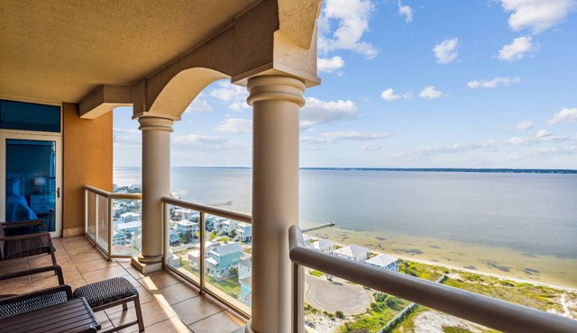 Beautiful Views of the Sound- Community Pools-Fitness Center-On-Site Restaurants