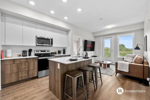 Best Location Inglewood with 2 Bedrooms and Heated Underground Parking