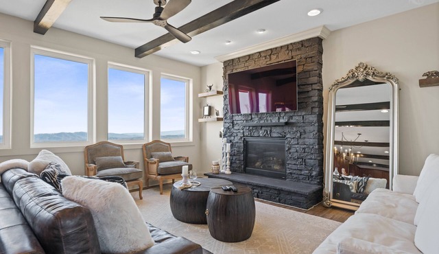 BRADN NEW MountainPrimland#360 VIEW/Luxury Getaway/LARGE DECK&PORCH/GiantTheater