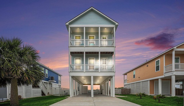 BRAND NEW 4/3.5 w/heated pool and water views. Kid friendly and close to golf