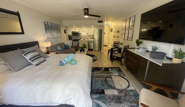 Brand New Remodeled Beachfront Ground Floor Stunning Studio! Steps to the sand!