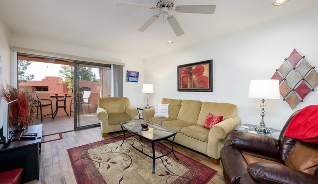 CASA FIORE-Overlooks pools and sunset views