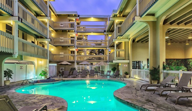 Castle at Kona Bali Kai