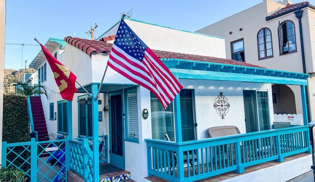 Catalina Cottage - CLEAN-NEW BATHROOMS AND KITCHEN