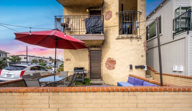 Charming 1-Bedroom Home on 29th Street