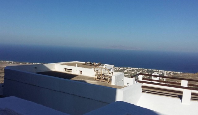 Charming 1705 Castle House in Pirgos Kallistis, Greece