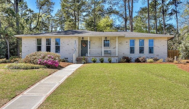 Charming 3 bedroom Masters rental, less than 2 miles from Augusta Nationals!