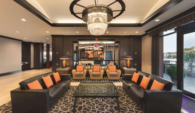 Coast Victoria Hotel & Marina by APA