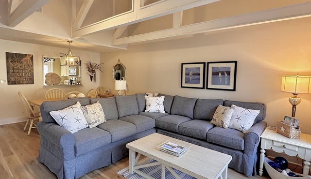 Couples Retreat, Dog Friendly, Private enclosed courtyard