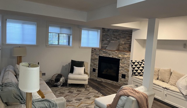 Cozy basement suite w/fireplace. Pet friendly!