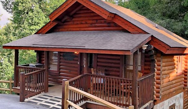 Cozy Getaway Cabin with Hot Tub & Grill Great for Couples or Small Family 334