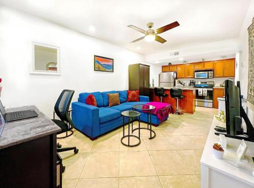 Cozy & Peaceful Sedona Condo with Pool, walk to Restaurants, Shops & Hiking Nearby