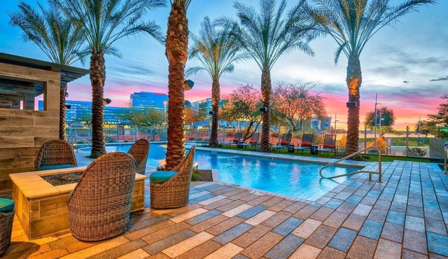 CozySuites at Town Lake