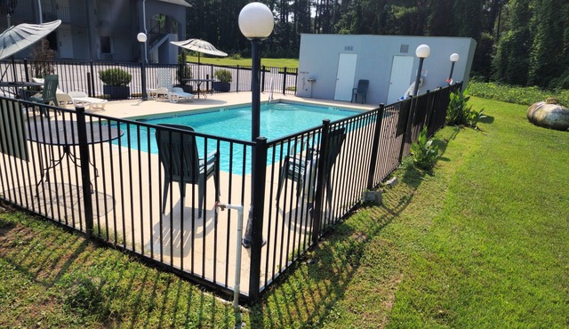 Days Inn by Wyndham Hardeeville Near Hilton Head