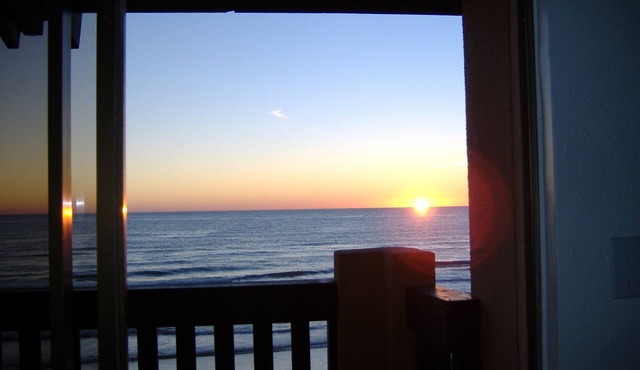 DIRECT BEACH FRONT condo with stunning views of the Gulf of Mexico