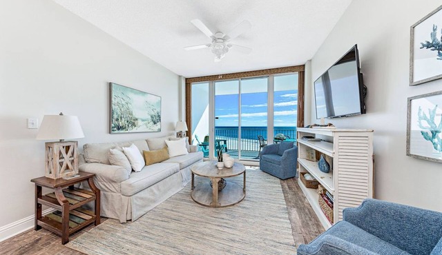 DIRECTLY ON THE BEACH~1 BD+Bunk Room~Book 7 or more nights for a 10% discount~