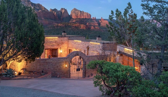 Eagle Dancer - Casa Amor