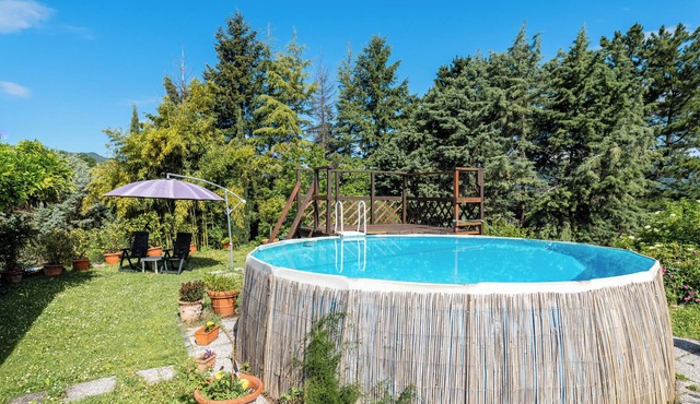 Eco-Friendly Farmhouse "Abbacca-là" 1' with Mountain View, Shared Pool and Wi-Fi