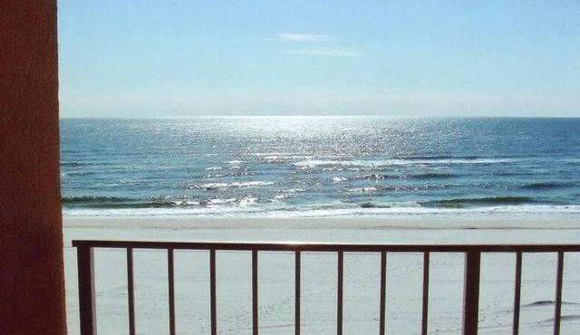 EMERALD SKYE - BEAUTIFUL GULF FRONT CONDO & CLOSE TO EVERYTHING IN ORANGE BEACH!