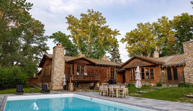 Experience Rustic Luxury at a Working Cattle Ranch