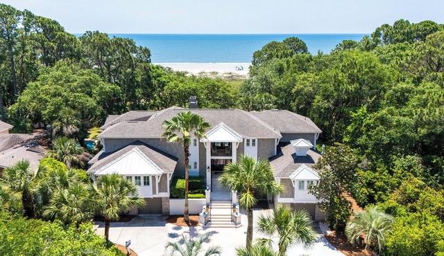 Extraordinary Family Friendly Ocean Front Home with private pool & hot tub!