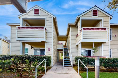 Fairway Terrace G101