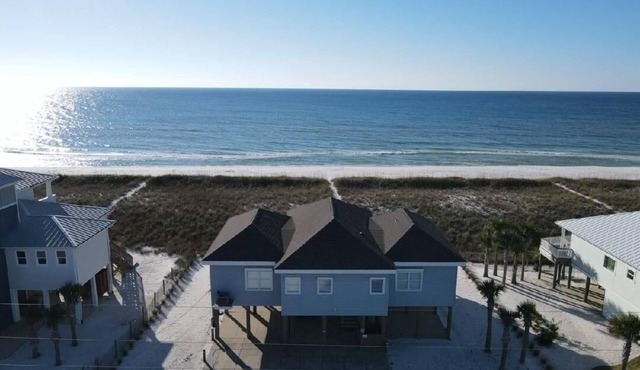Footprints in the Sand-Oceanfront Home