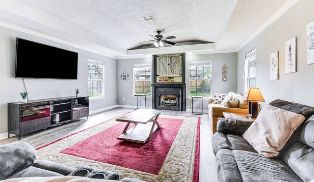 Fort Walton Beach Home w/Grill: 4 Mi to Beach!