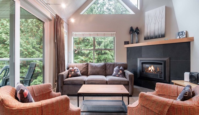 Free Parking | Steps to Blackcomb | Shared Hot Tub