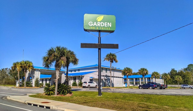 Garden Inn & Suites