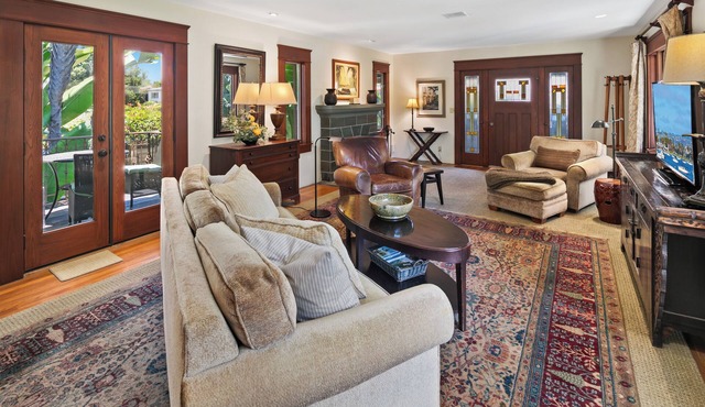 Grand Treetop Suite at Resort-like Estate. steps to Balboa Park & Zoo