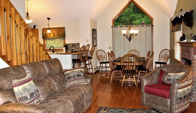 GREAT GAME ROOM-A/C, POOLS, HOT TUB, 5BEDROOMS 11 BEDS 3+BATHS nALSOPROP#3482134